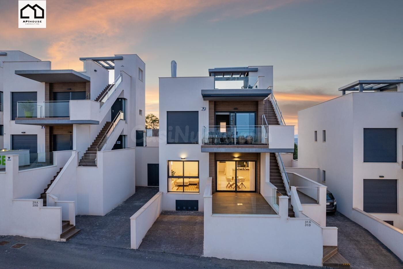 RESIDENCIAL LUJOSO DE BUNGALOWS DE PLANTA ALTA Y PLANTA BAJA - foto 3