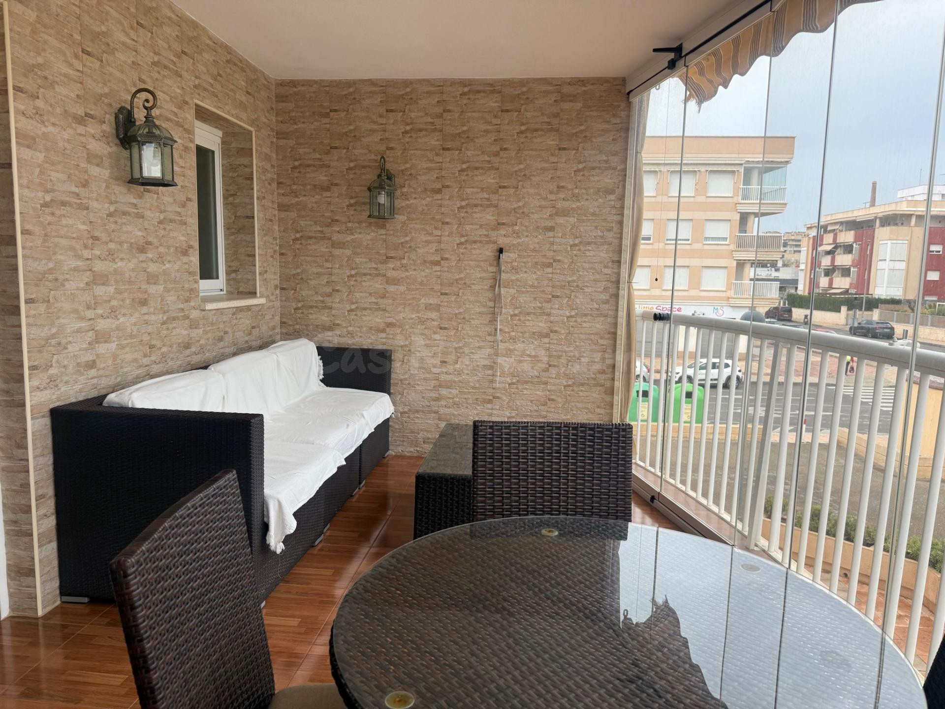 Alquiler temporada/vacacional – 4 dormitorios, terraza, pisc - foto 2