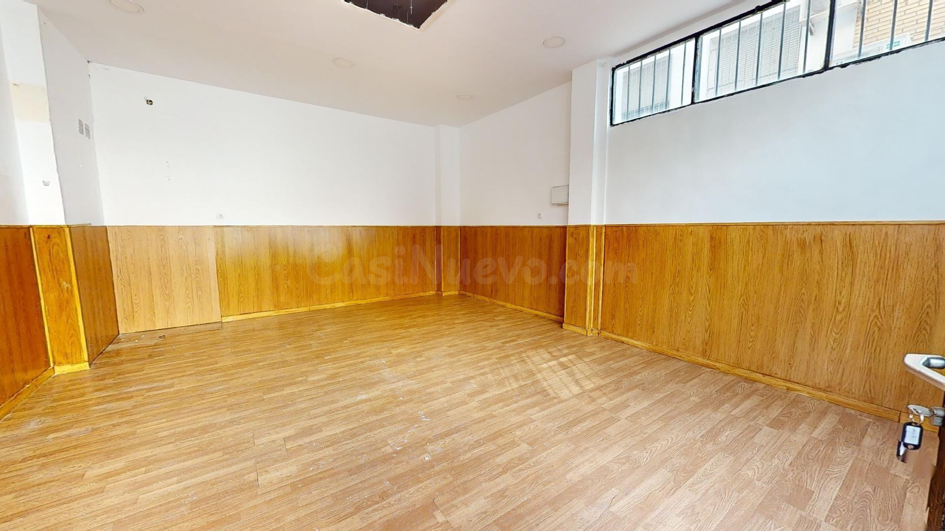 INTERESANTE LOCAL COMERCIAL DE 45 METROS CUADRADOS HACIENDO  - foto 4