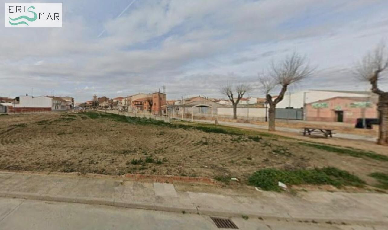PARCELA URBANIZABLE EN VENTA EN VILLALUENGA DE LA SAGRA – 754 m2 SEGREGABLES