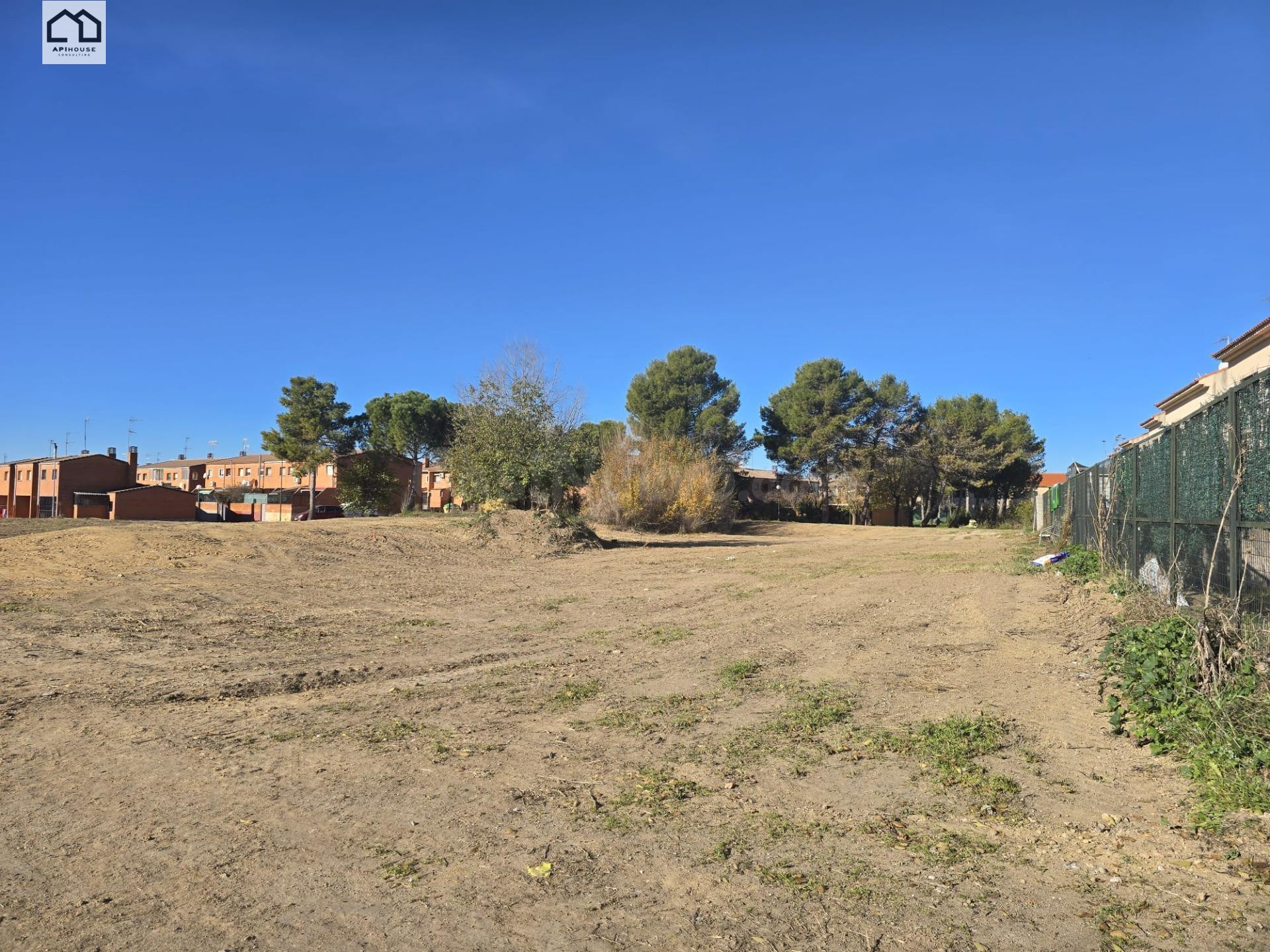 APIHOUSE VENDE TERRENO URBANO DE 6.000 METROS EN SANTA OLALL - foto 3