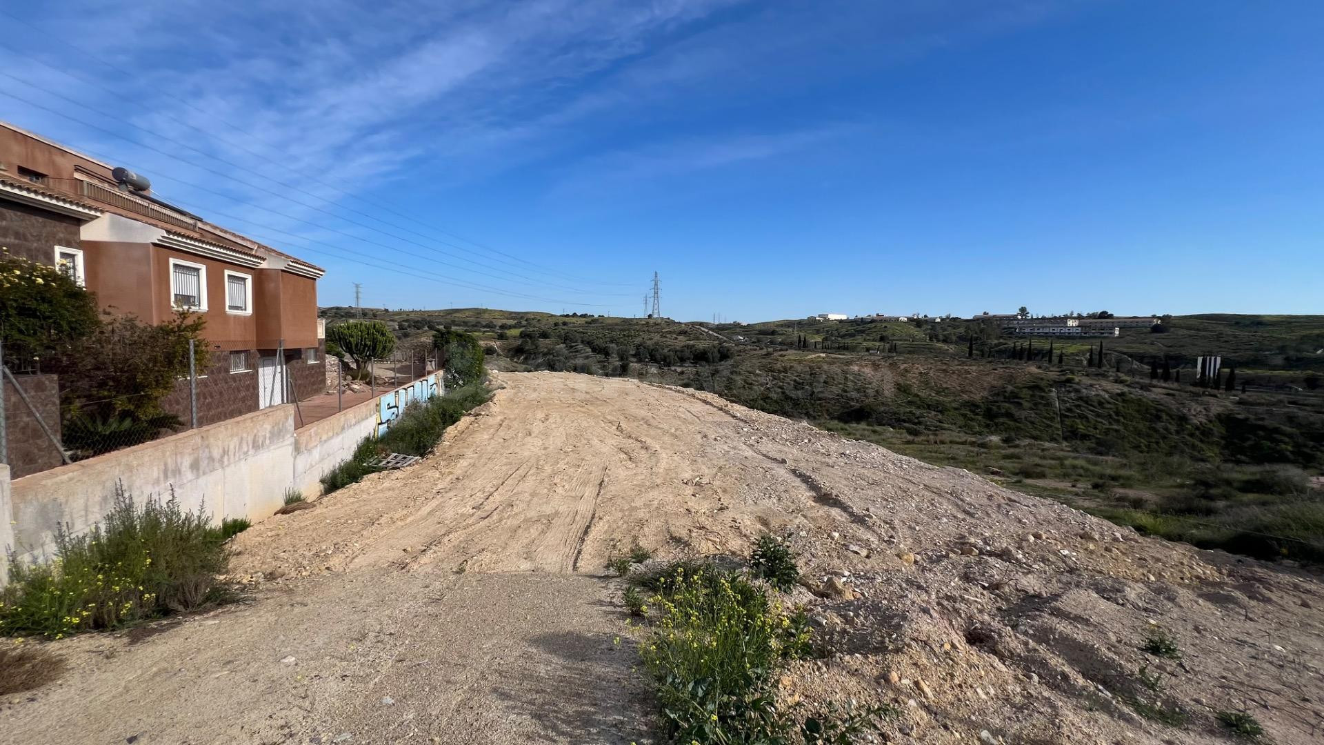 TERRENO URBANO EN URBANIZACIÓN EL CHORRICO
