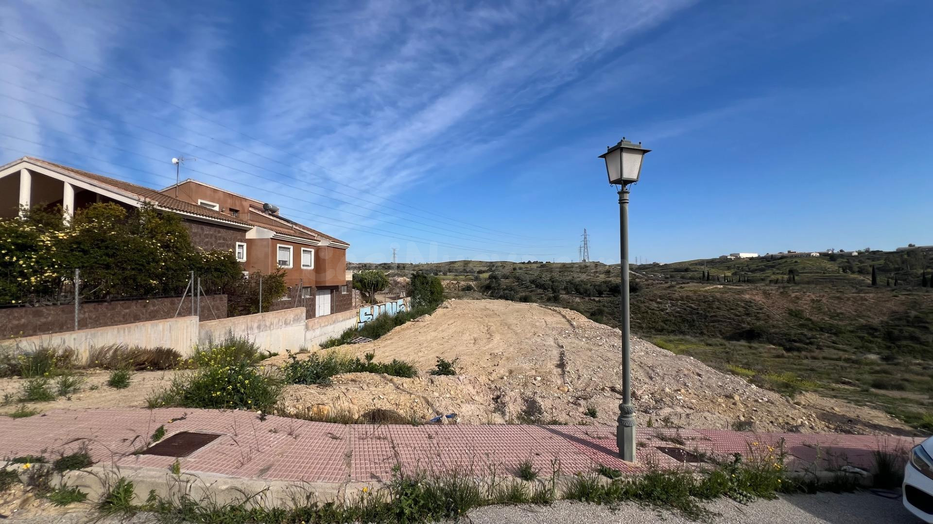 TERRENO URBANO EN URBANIZACIÓN EL CHORRICO - foto 3