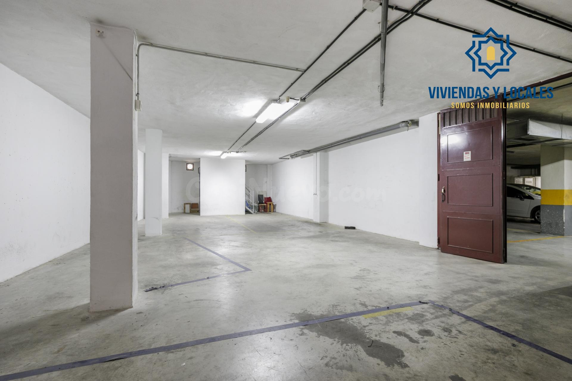Garaje en Albolote de 158 metros útiles! - foto 2