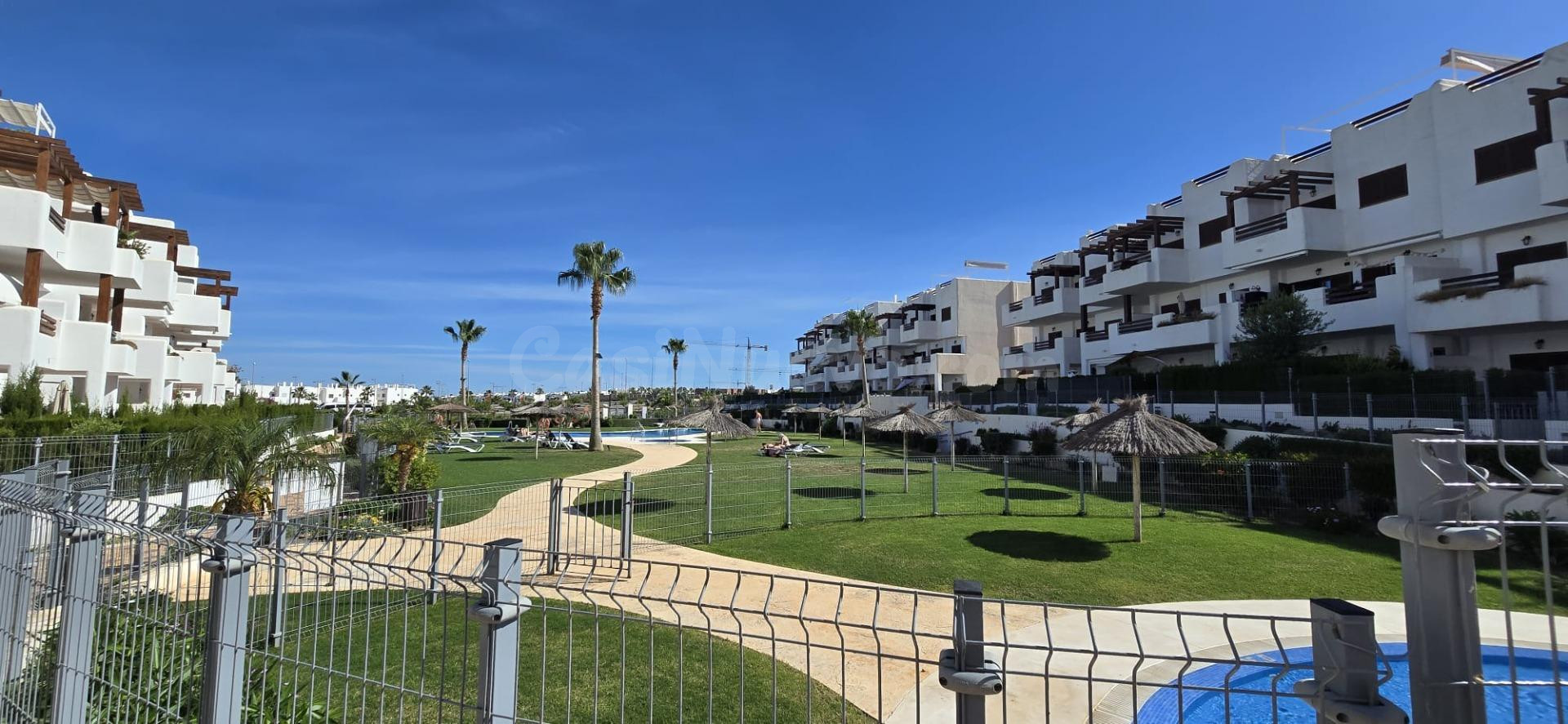 Descubre el placer de vivir junto al Mediterráneo en la excl