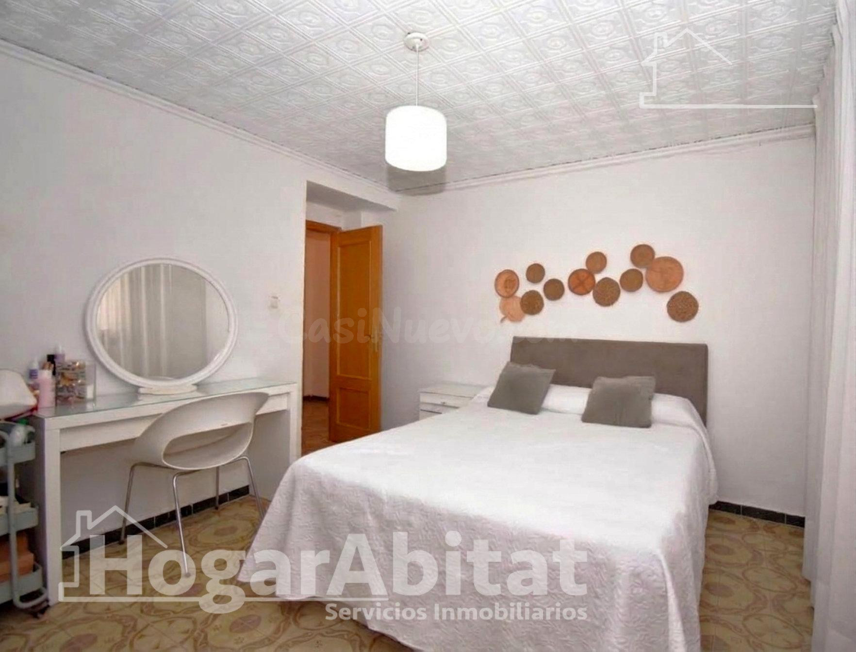 AMPLIO Y EXTERIOR DE DOS DORMITORIOS CON BALCÓN EN TORRENT - foto 3