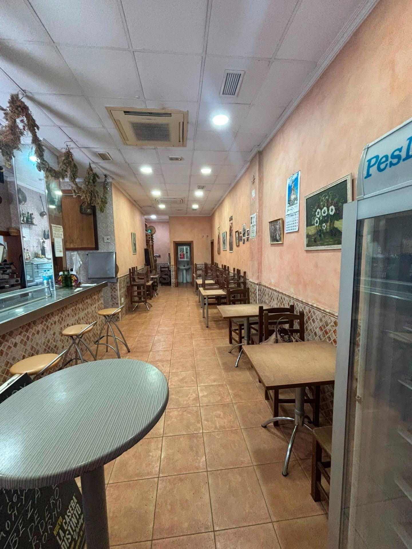 Local comercial de 93 m2 con posibilidad de cambio de uso a  - foto 4