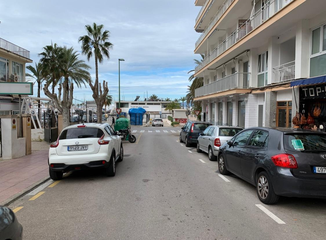TRASTEROS EN ARENAL DE LLUCMAJOR-FRENTE AL CLUB NAUTICO DEL  - foto 2
