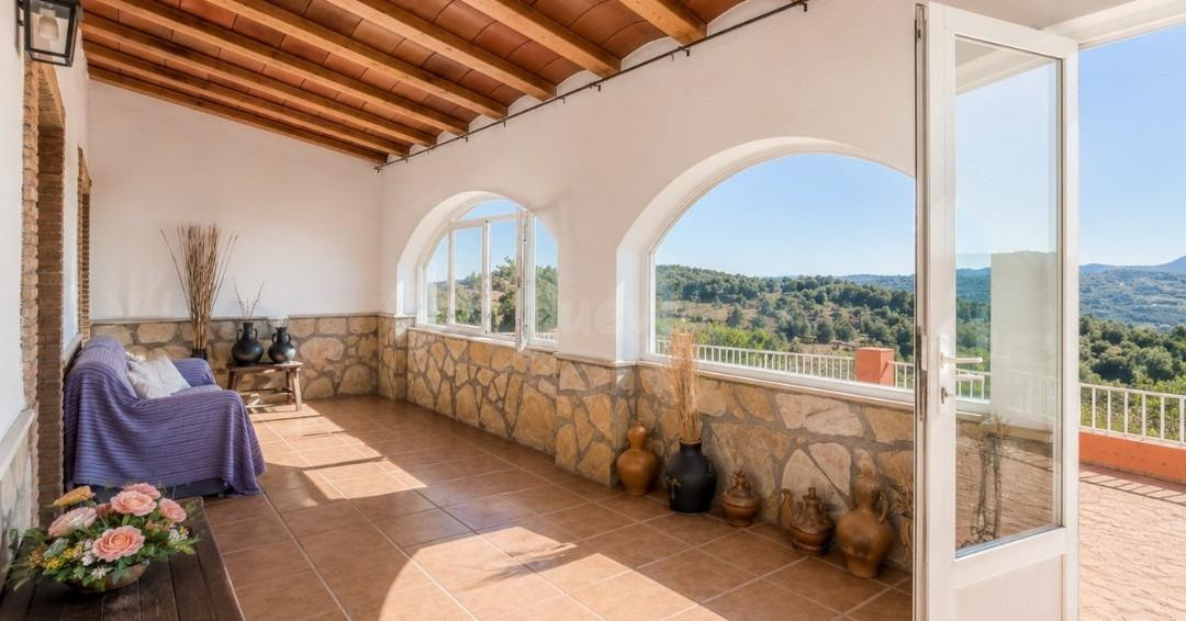EXCLUSIVA FINCA MULTIFAMILIAR CON 4 VIVIENDAS INDEPENDIENTES - foto 5