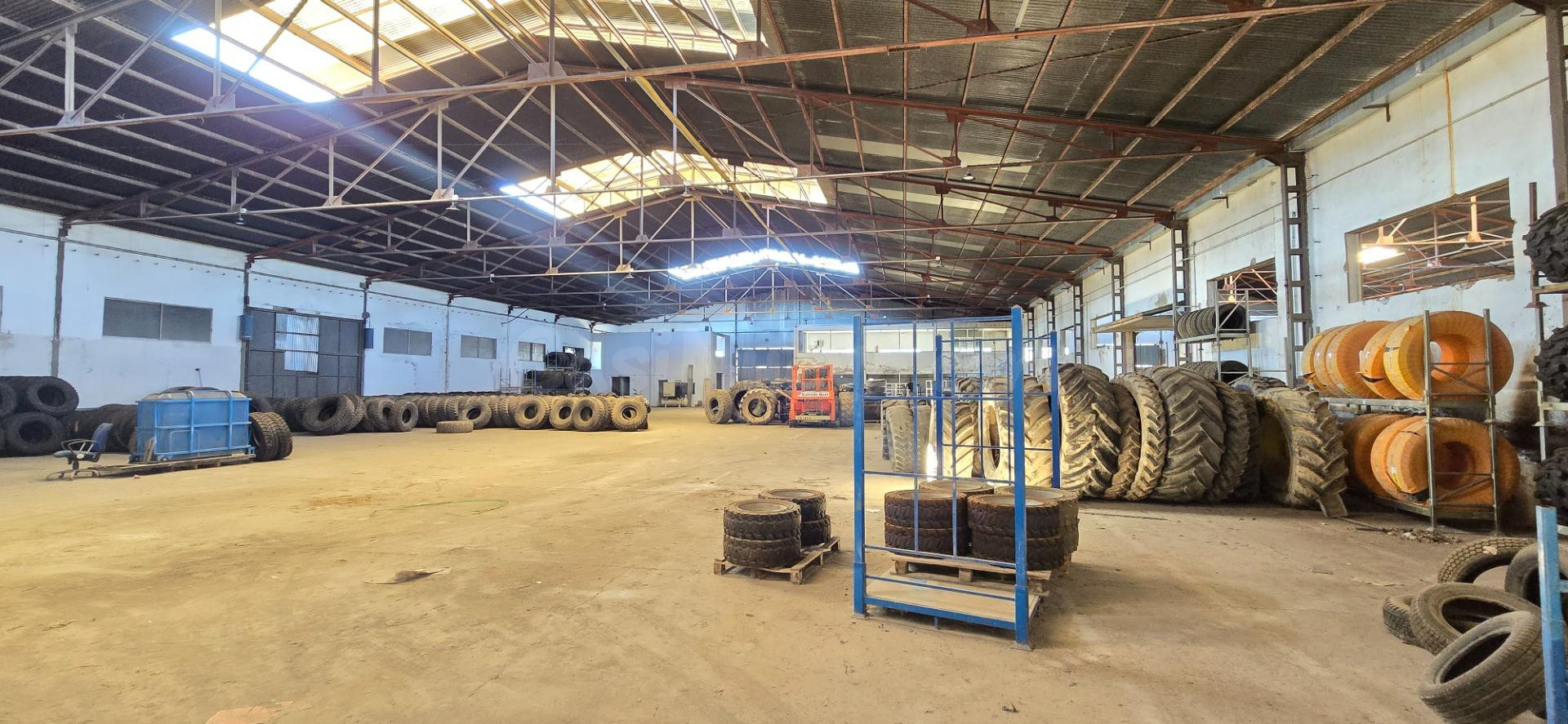 GRAN OPORTUNIDAD DE ALQUILER INDUSTRIAL EN ALGEZARES (MURCIA - foto 4