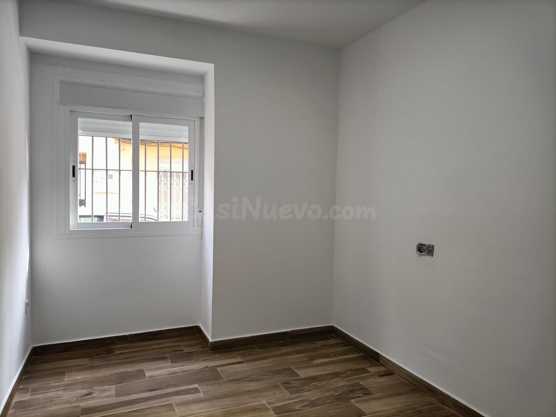 VIVIENDA CON PATIO Y COCHERA PRIVADA CERCA DEL PLACETÓN – ÁG - foto 4