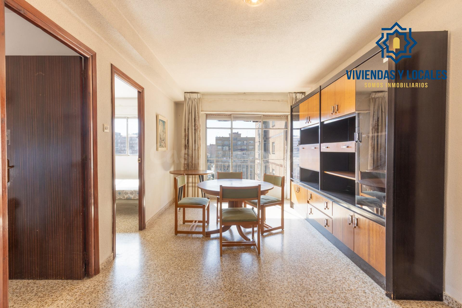 OPORTUNIDAD UNICA DE INVERSIÓN: PISO TOTALMENTE EXTERIOR CON - foto 3
