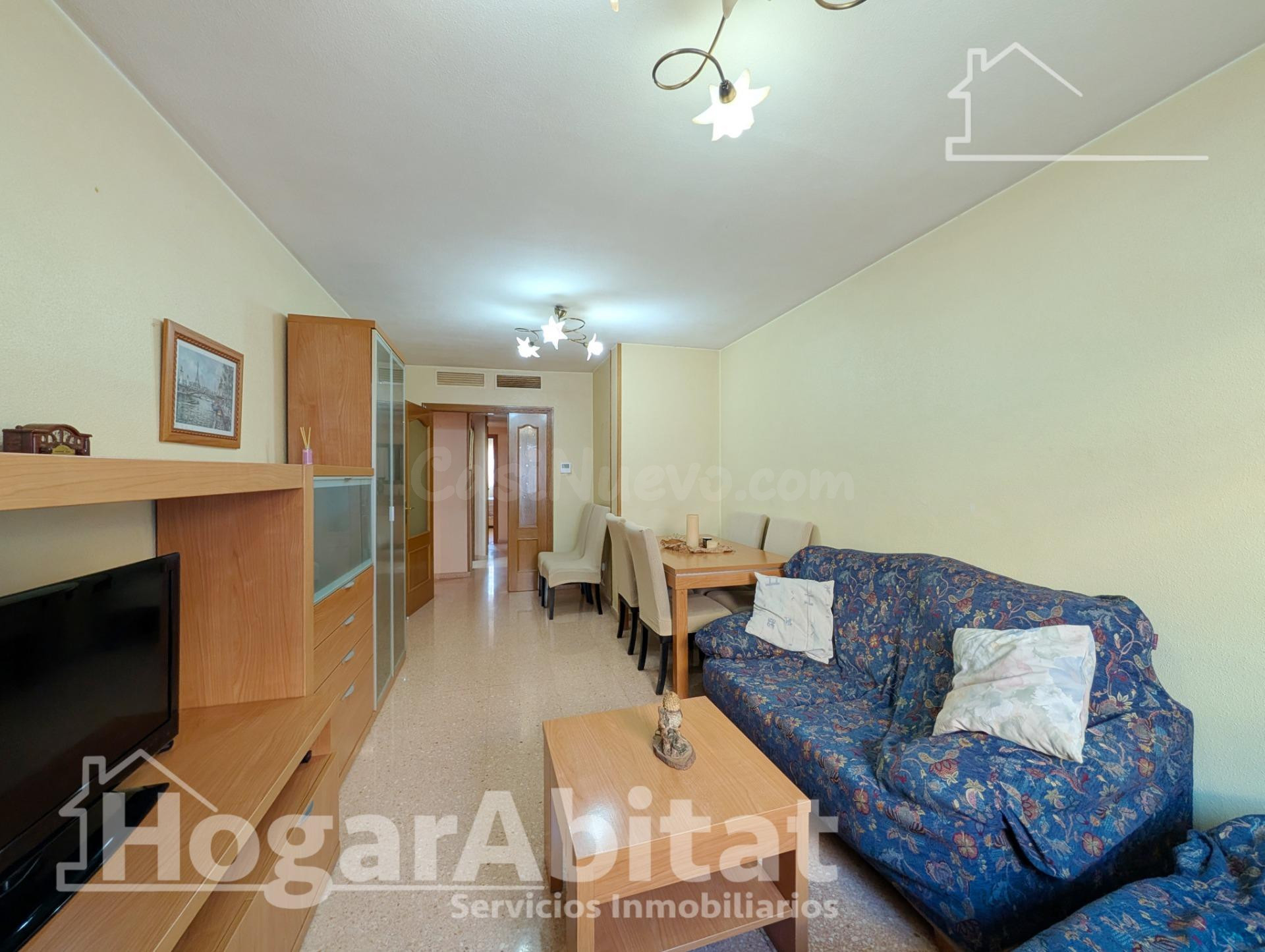EXTERIOR CON DOS BALCONES Y GARAJE - foto 4