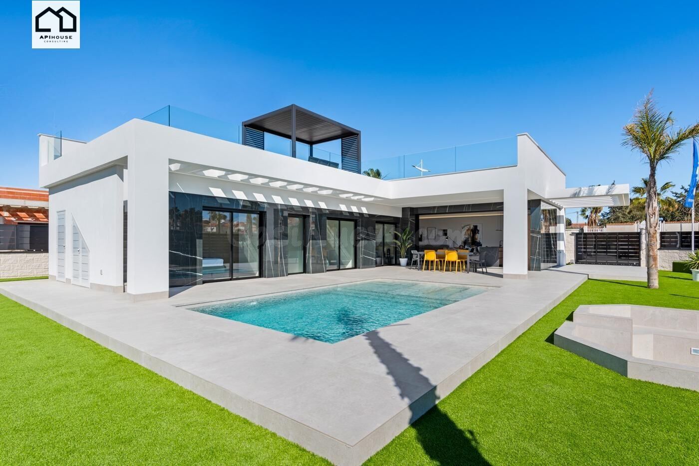 APIHOUSE VENDE LUJOSA VILLA DE OBRA NUEVA EN ALGORFA. PRECIO - foto 2