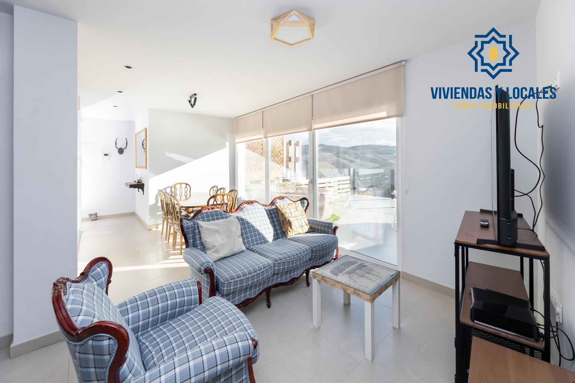 ESPECTACULAR ATICO CON TERRAZA Y MARAVILLOSAS VISTAS EN ALHA - foto 5