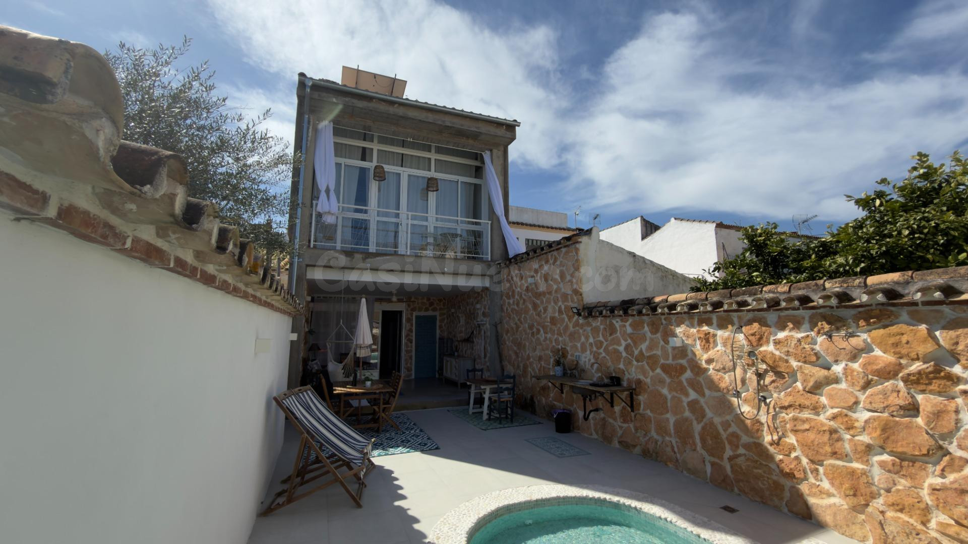 ¡¡ PRECIOSA CASA CON PISCINA SALADA CON VISTAS AL CASTILLO D - foto 3