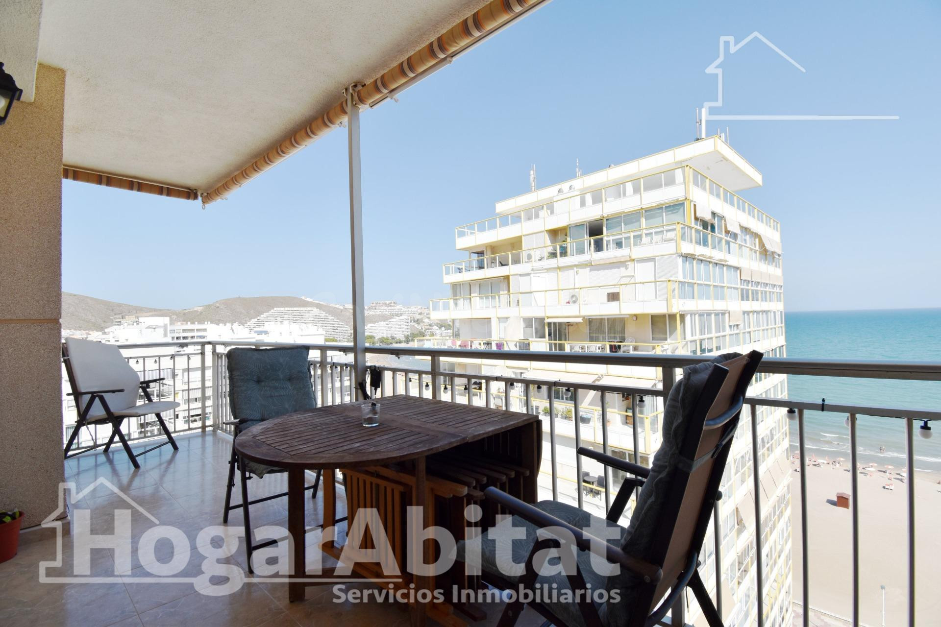 ¡VISTAS AL MAR! ACOGEDOR, LUMINOSO Y EXTERIOR CON TERRAZA - foto 3