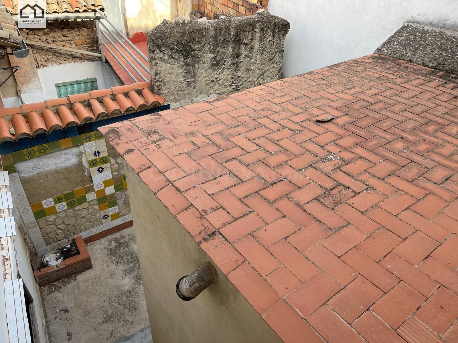 APIHOUSE VENDE CASA TOTALMENTE A REFORMAR EN VALENCIA. PRECI - foto 4