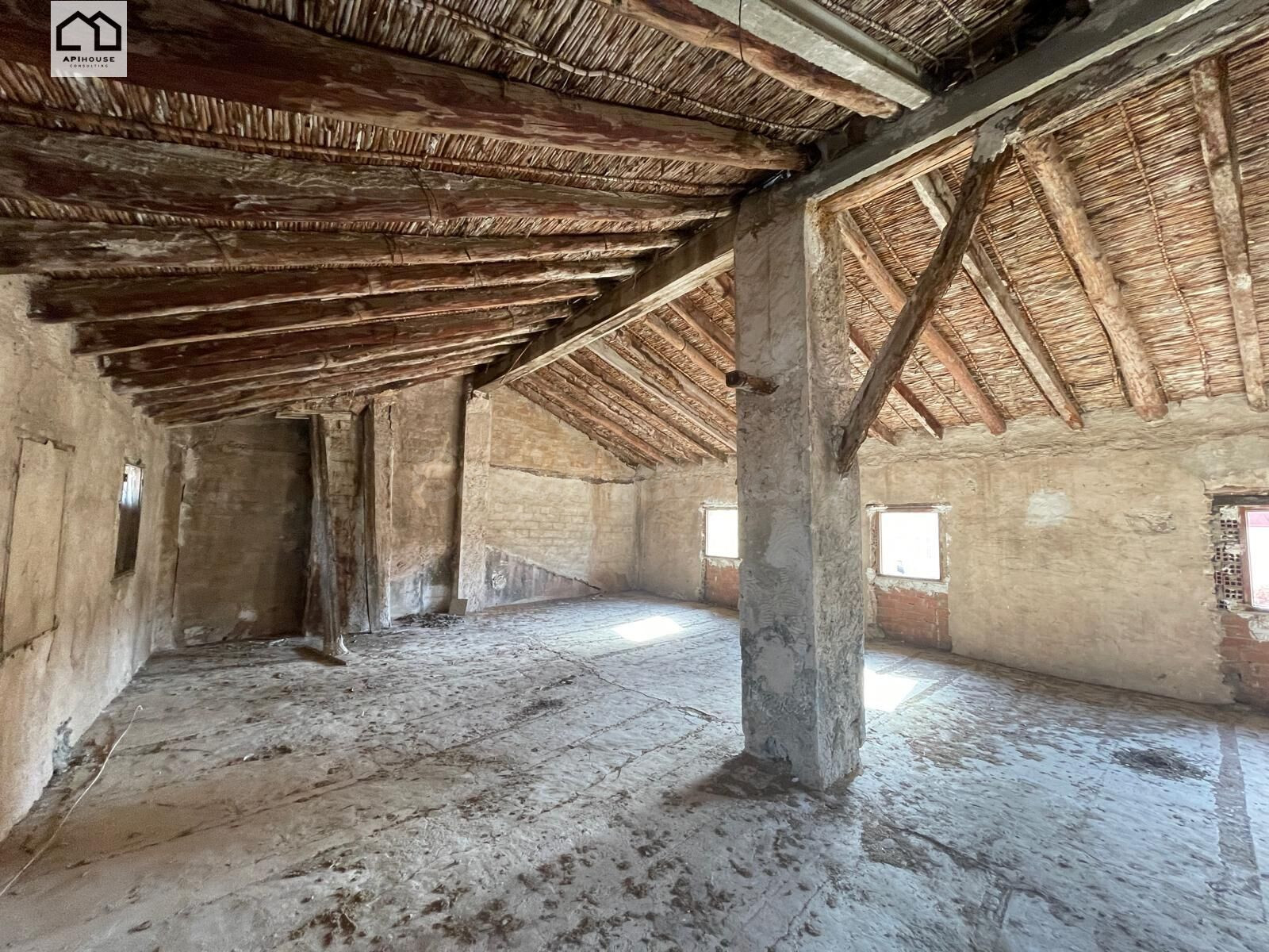 APIHOUSE VENDE CASA TOTALMENTE A REFORMAR EN VALENCIA. PRECI - foto 5