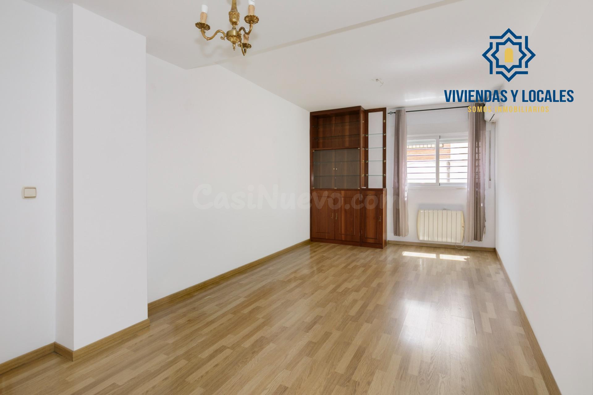 PISO EN VENTA EN ARMILLA CENTRO | 2 DORMITORIOS | GRAN PATIO - foto 4