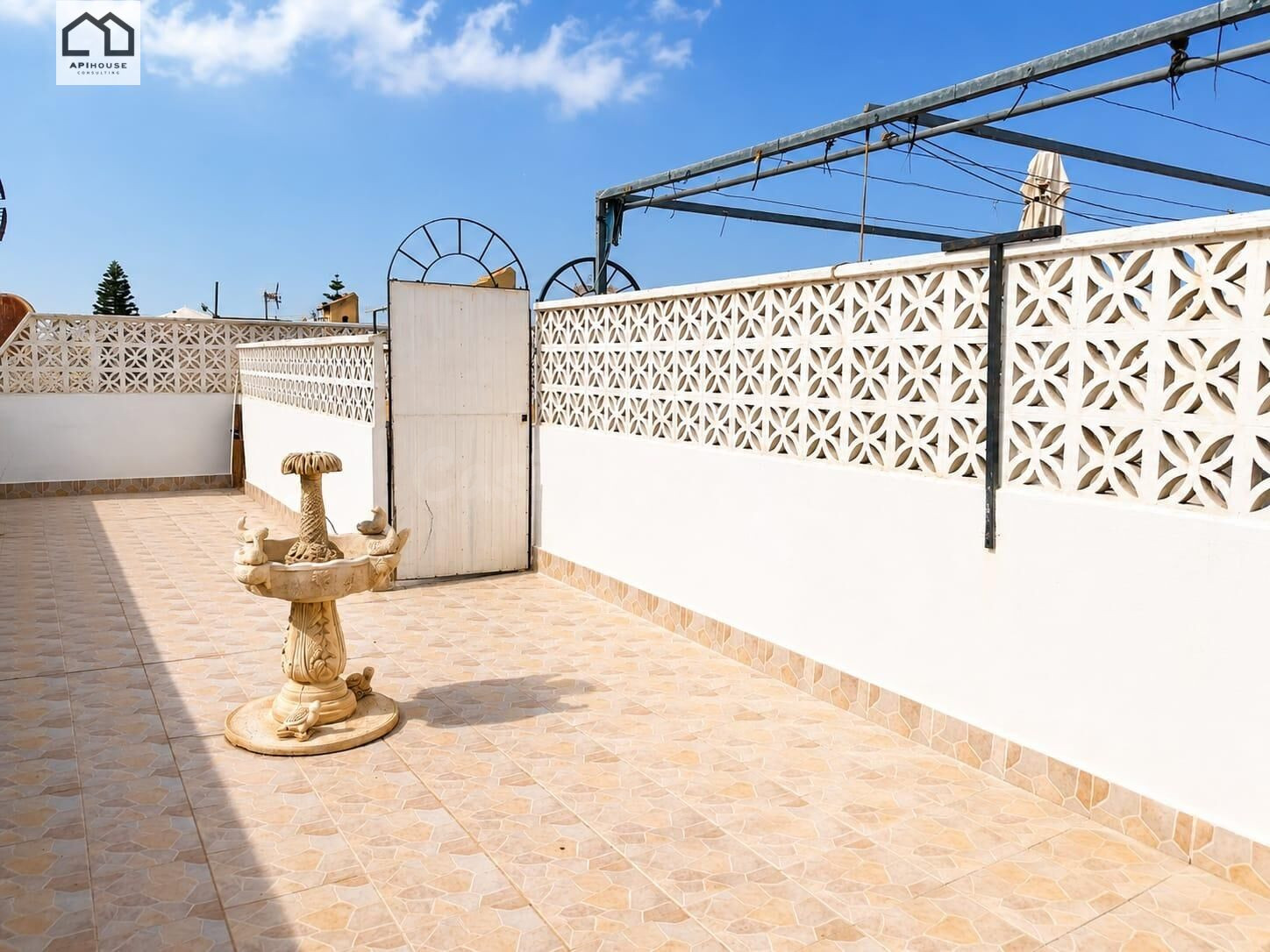 APIHOUSE VENDE A PLAZOS POR 5 AÑOS: ÁTICO CON SOLARIUM + GAR