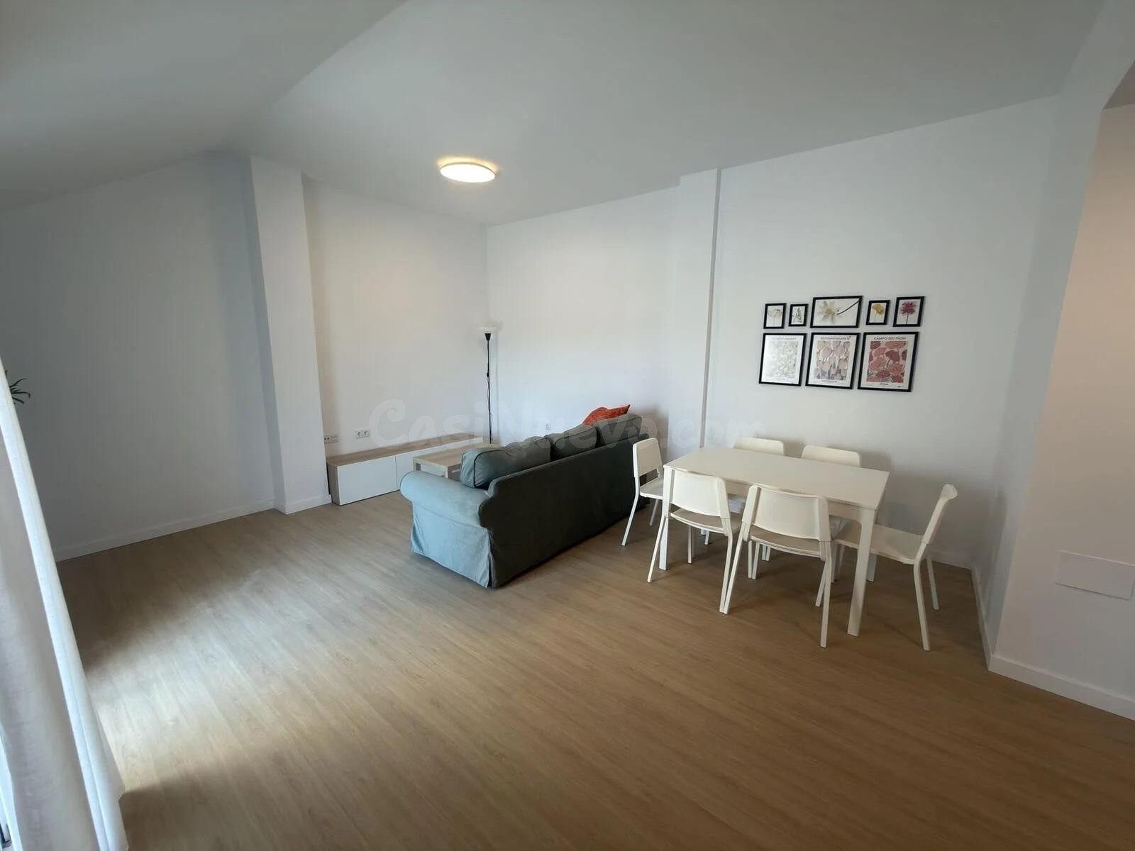 ÁTICO DÚPLEX con encanto, amplitud y terraza privada en LORQ - foto 4