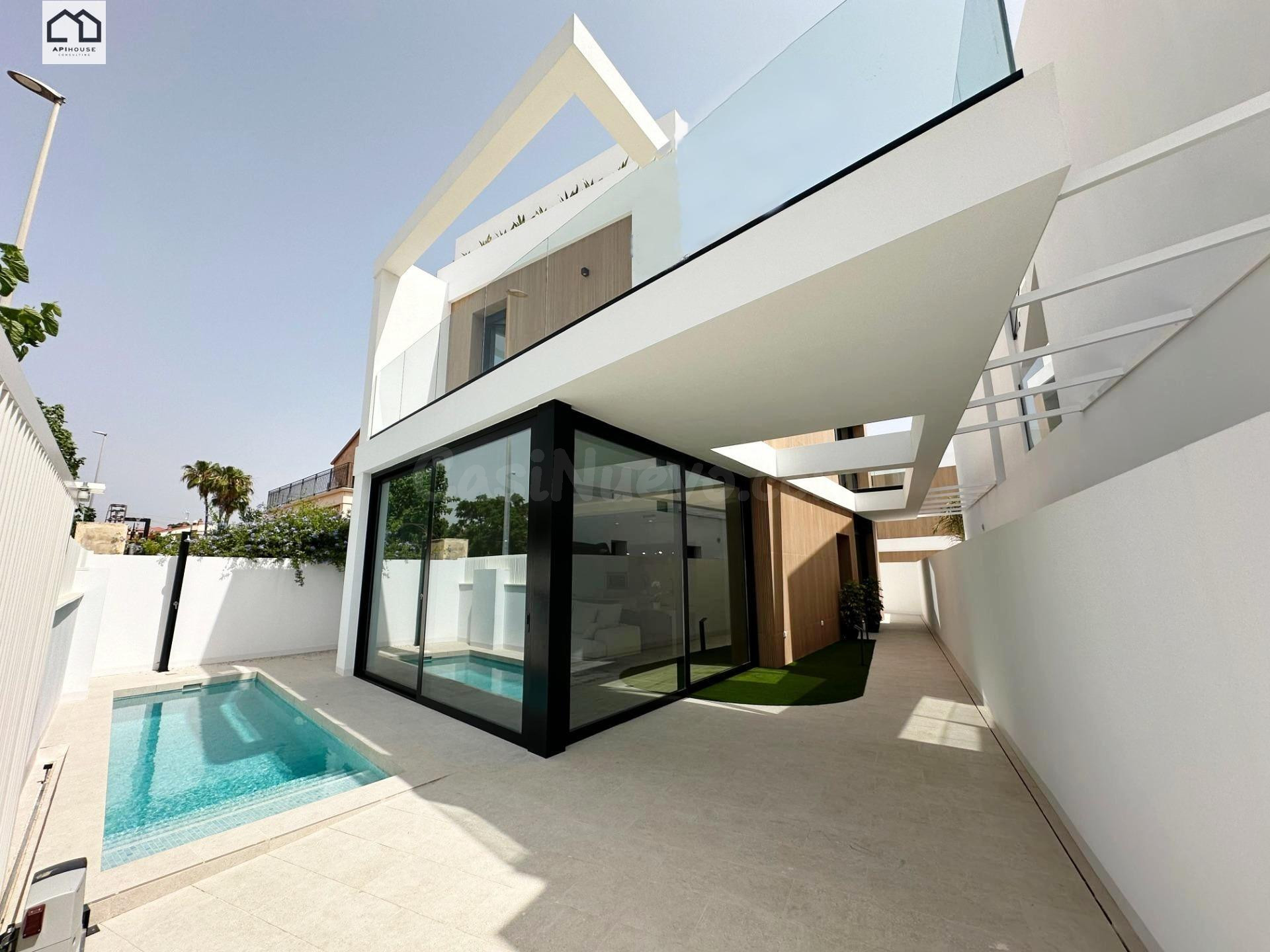 APIHOUSE VENDE ESPECTACULAR VILLA EN TORRE DE LA HORADADA. P