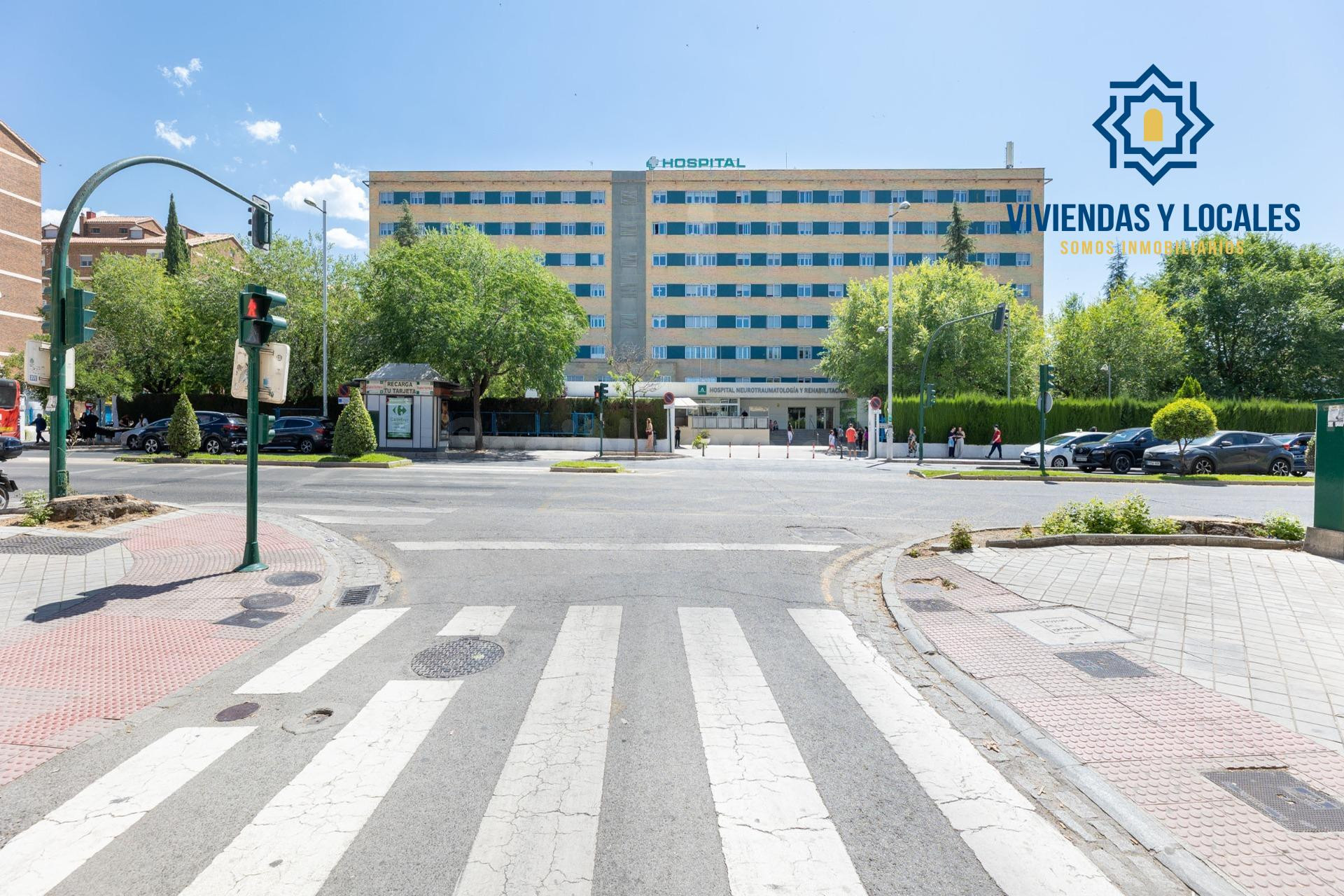 Plaza de garaje en venta junto a Traumatología. - foto 4