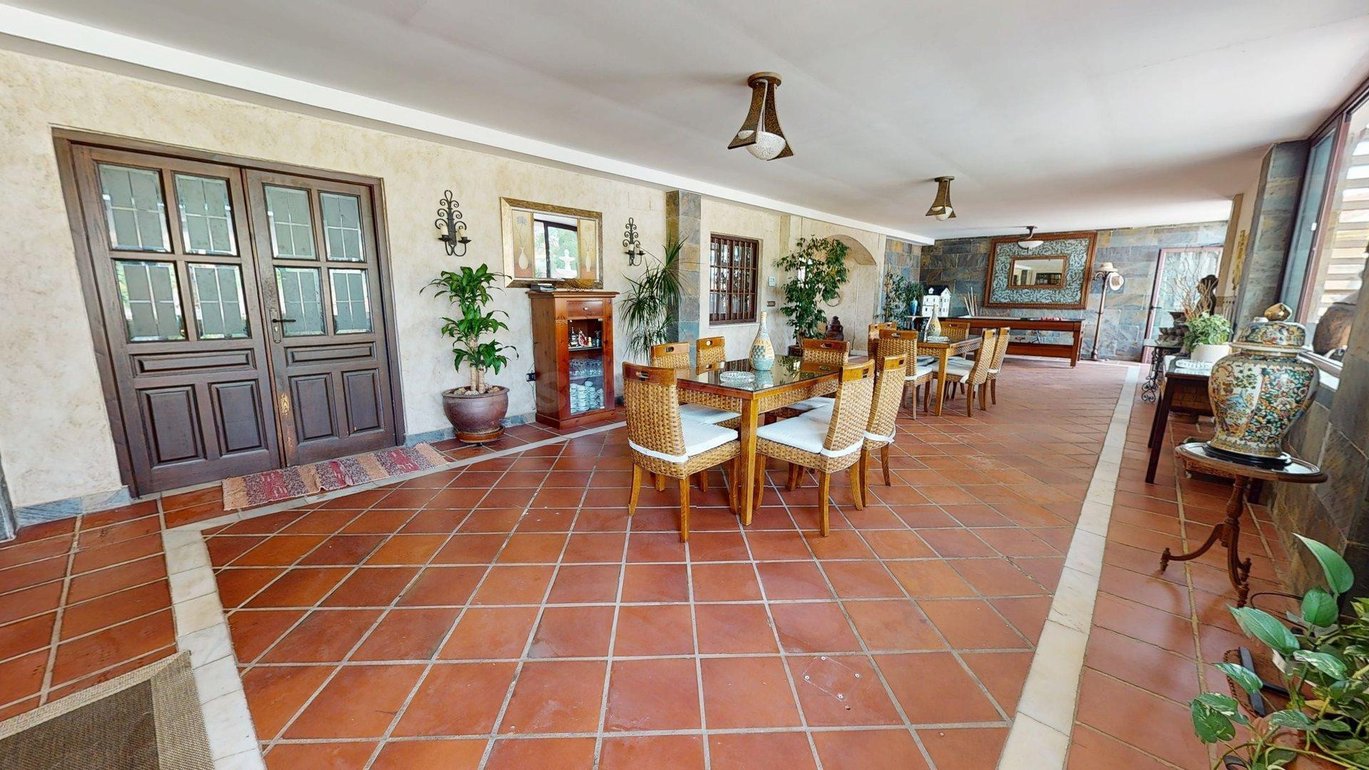 Chalet con dos plantas independientes en la zona de Sansueña - foto 3