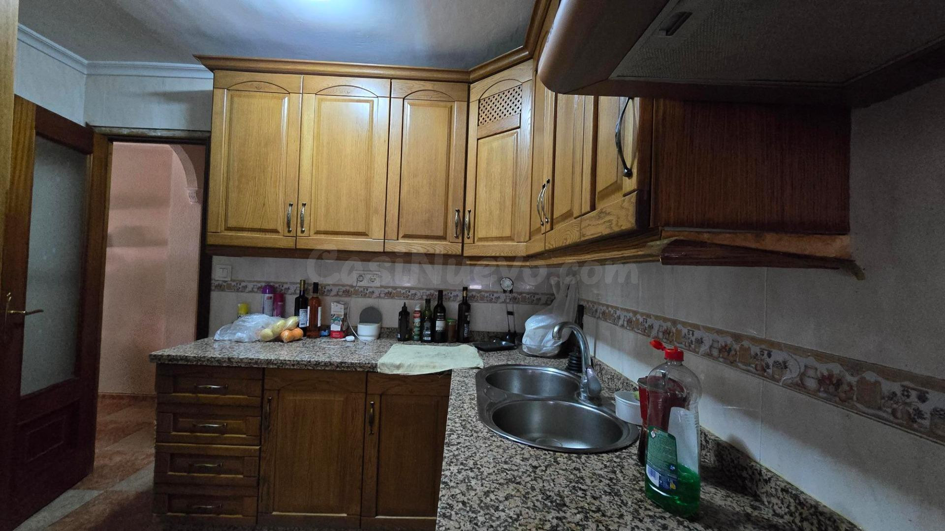 Piso reformado con 3 dormitorios y 1 baño junto a Carlos III - foto 5