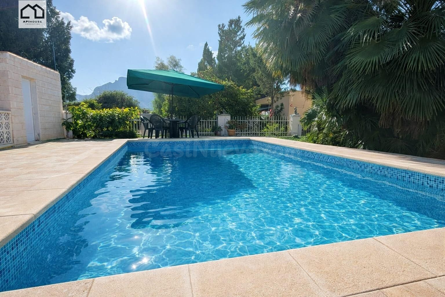 APIHOUSE VENDE EXCLUSIVA FINCA CON DOS VIVIENDA EN MONTEPINA