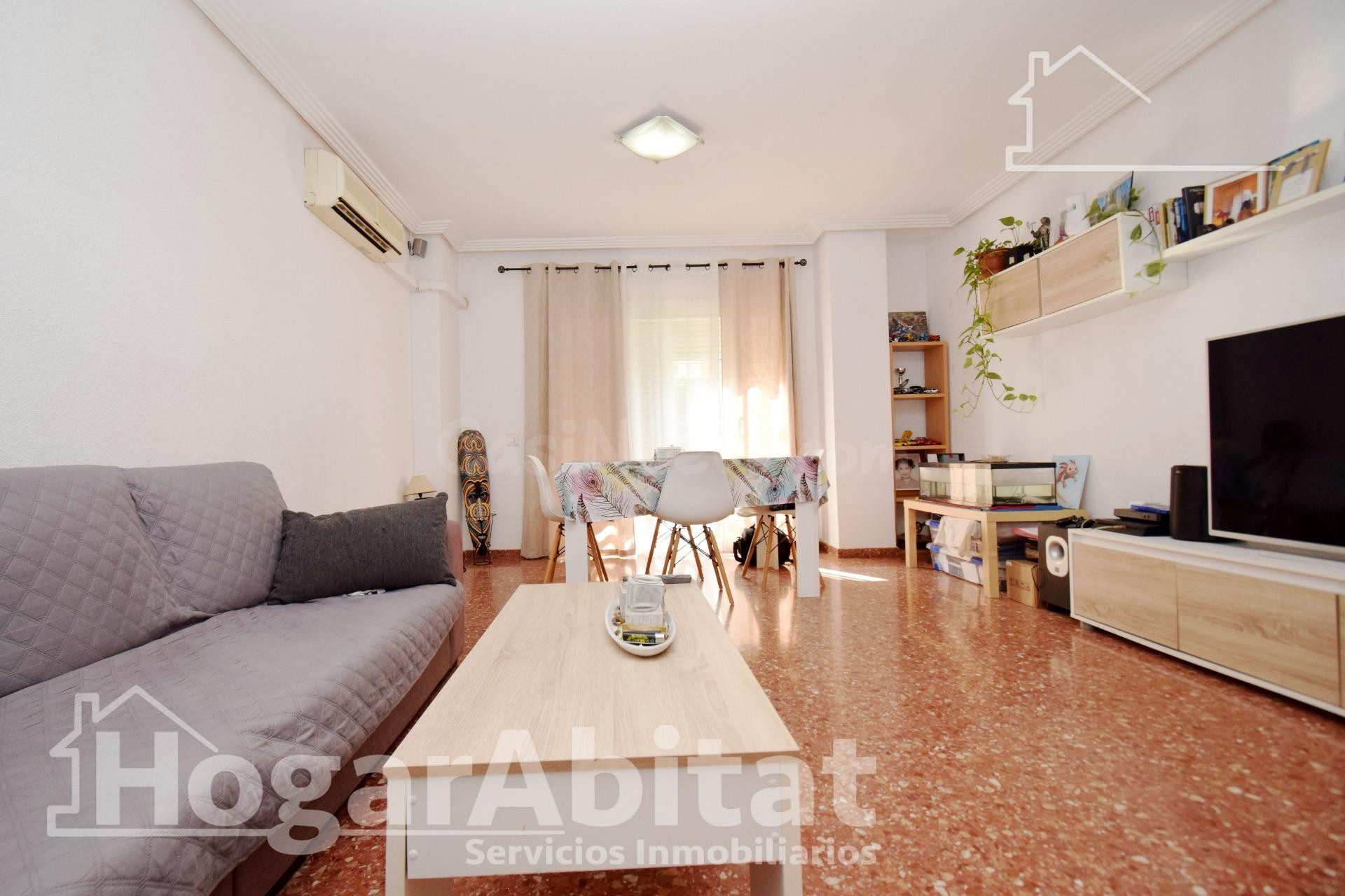AMPLIO, MUY LUMINOSO Y EXTERIOR CON GARAJE Y BALCÓN - foto 2
