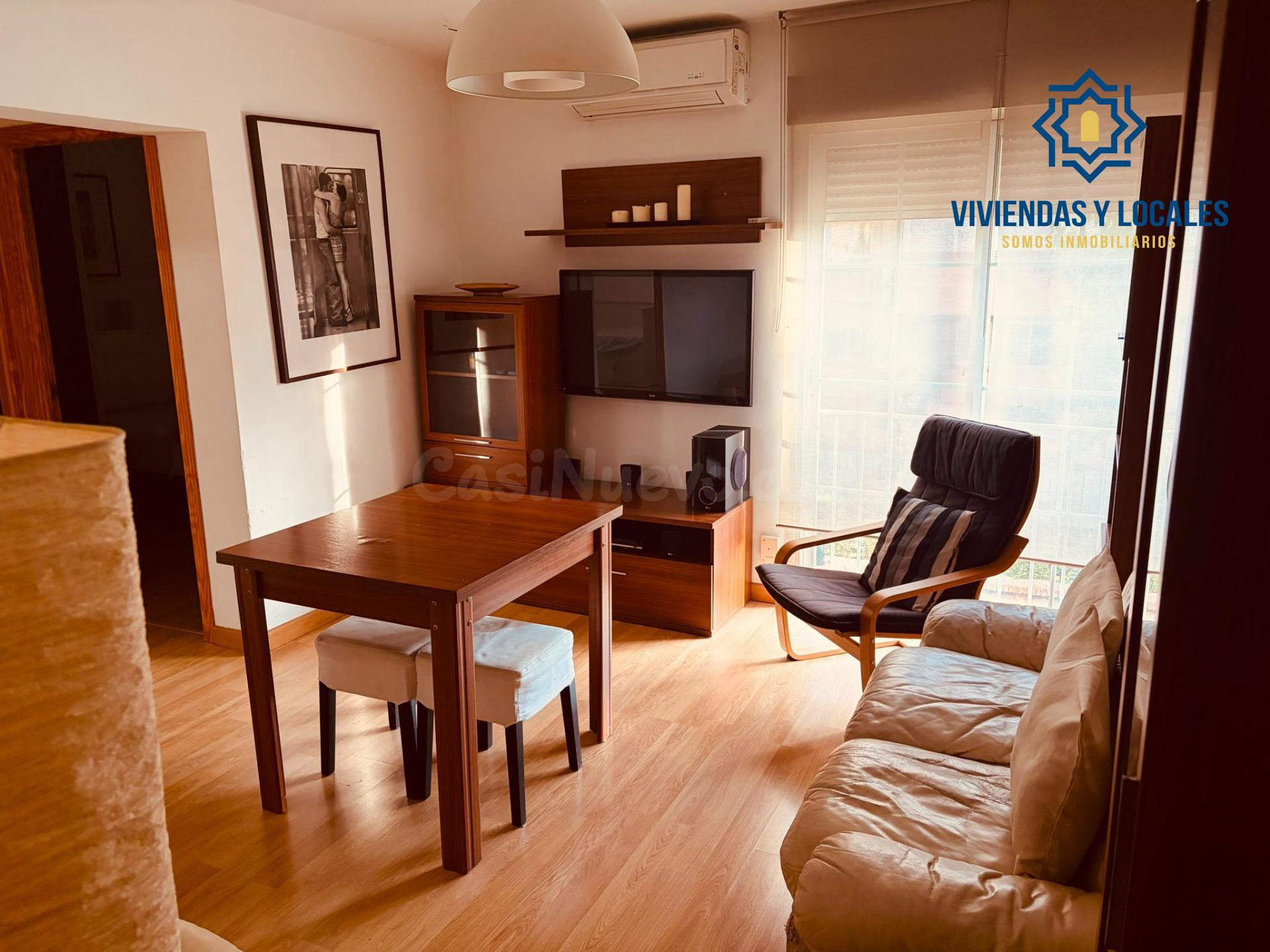 Piso de 3 dormitorios zona villarejo junto parada de metro.