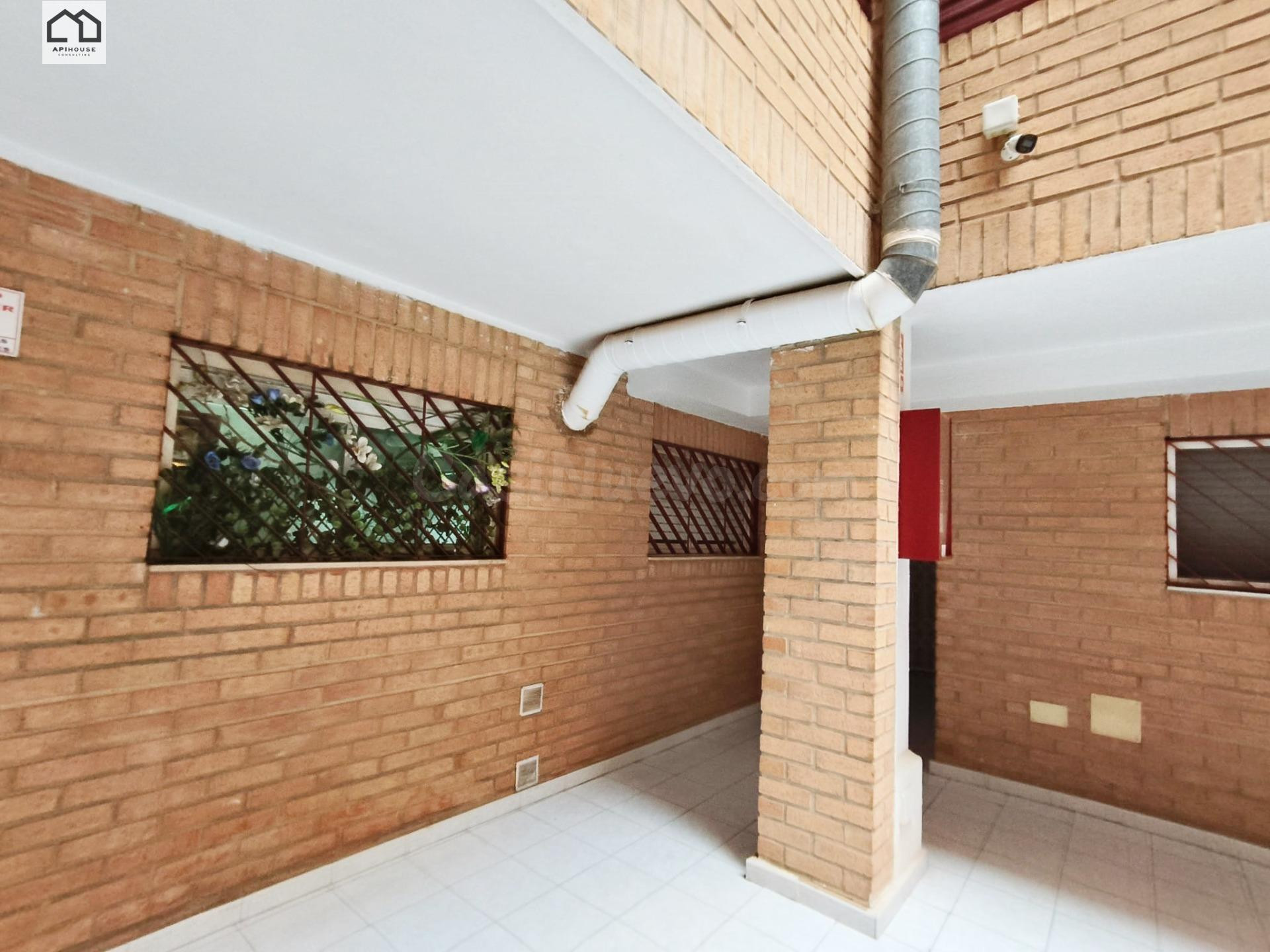 Encantador Apartamento en Torrevieja con Vistas y Comodidade - foto 4