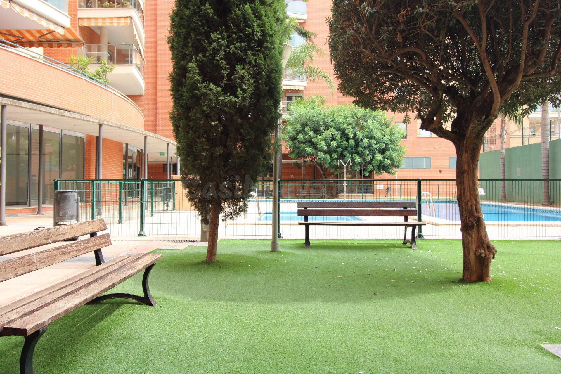 VIVIENDA EN RENTABILIDAD, EN EXCLUSIVO RESIDENCIAL EN EL BAR