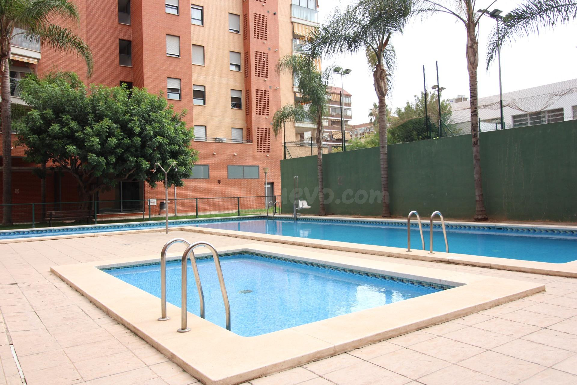 VIVIENDA EN RENTABILIDAD, EN EXCLUSIVO RESIDENCIAL EN EL BAR - foto 2