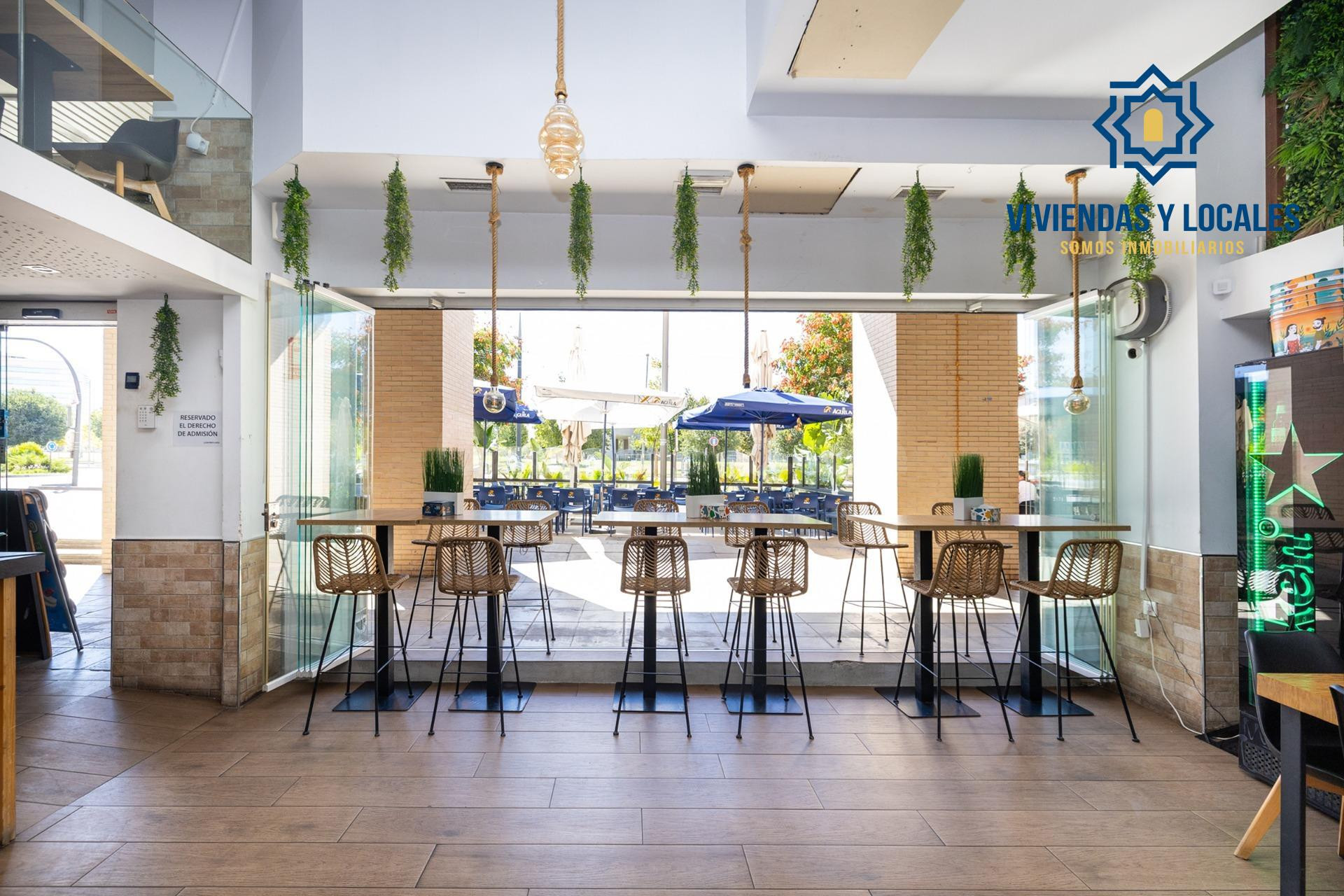 SE TRASPASA NEGOCIO DE HOSTELERIA TOTALMENTE INSTALADO Y FUN - foto 4