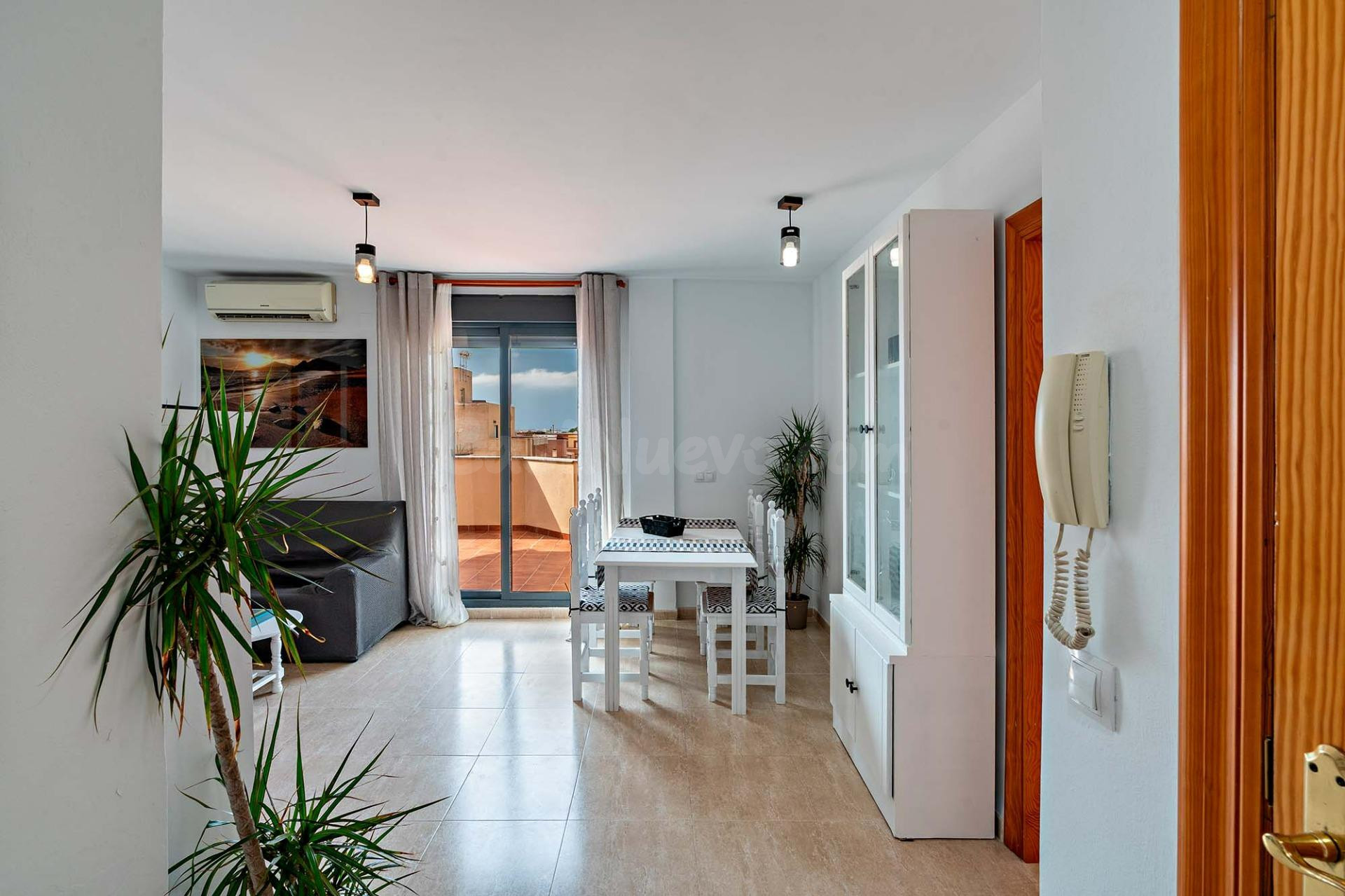 ÁTICO DE DOS DORMITORIOS CON TERRAZA DE 35M2 Y TRASTERO - foto 5