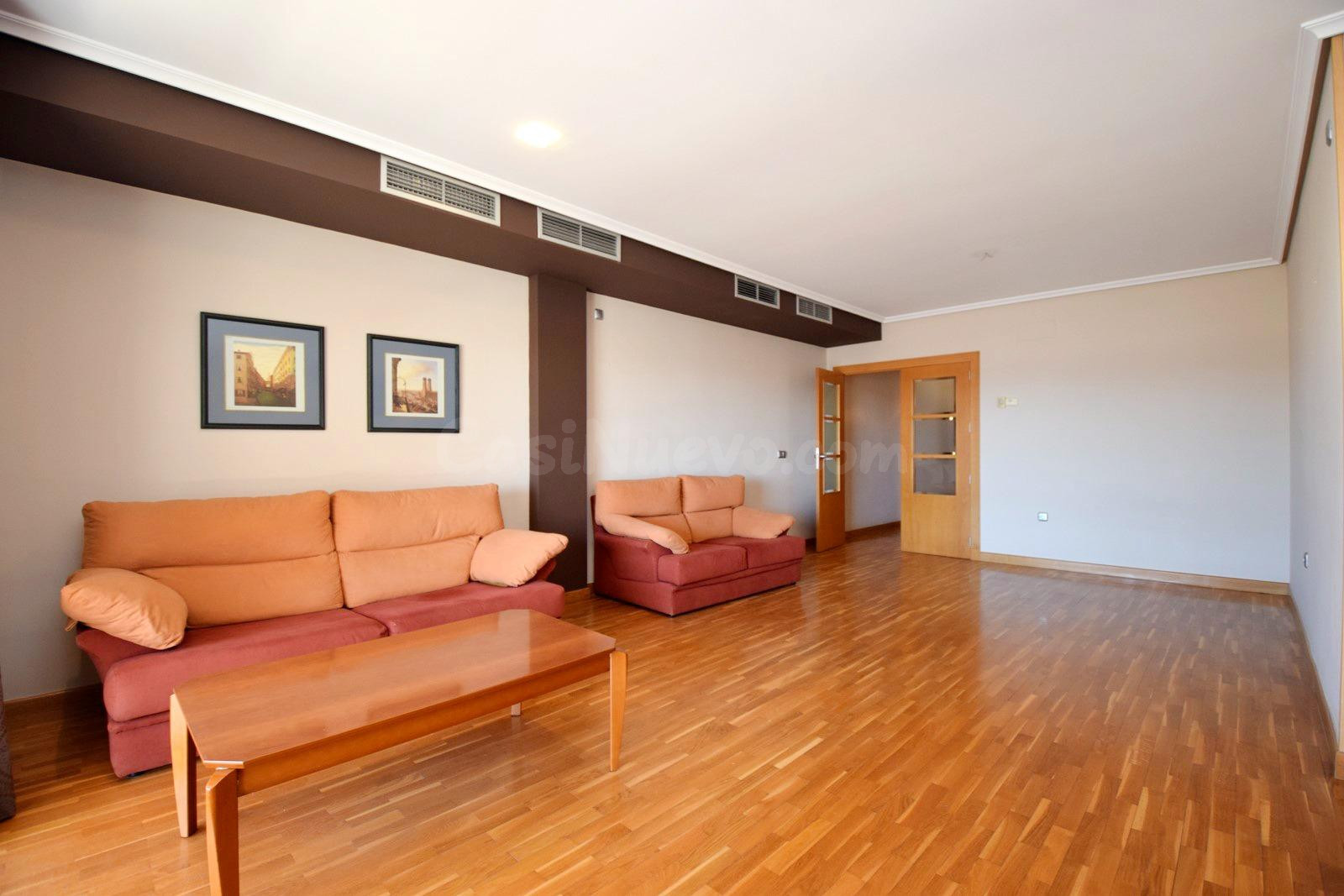 PISO FAMILIAR EN UN EDIFICIO EXCLUSIVO. - foto 3