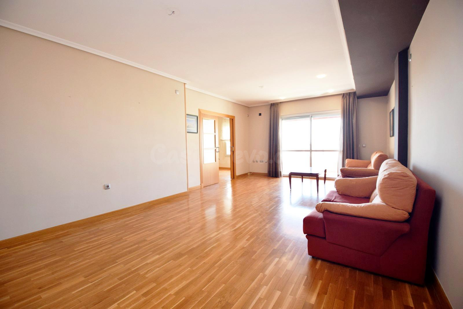 PISO FAMILIAR EN UN EDIFICIO EXCLUSIVO. - foto 4