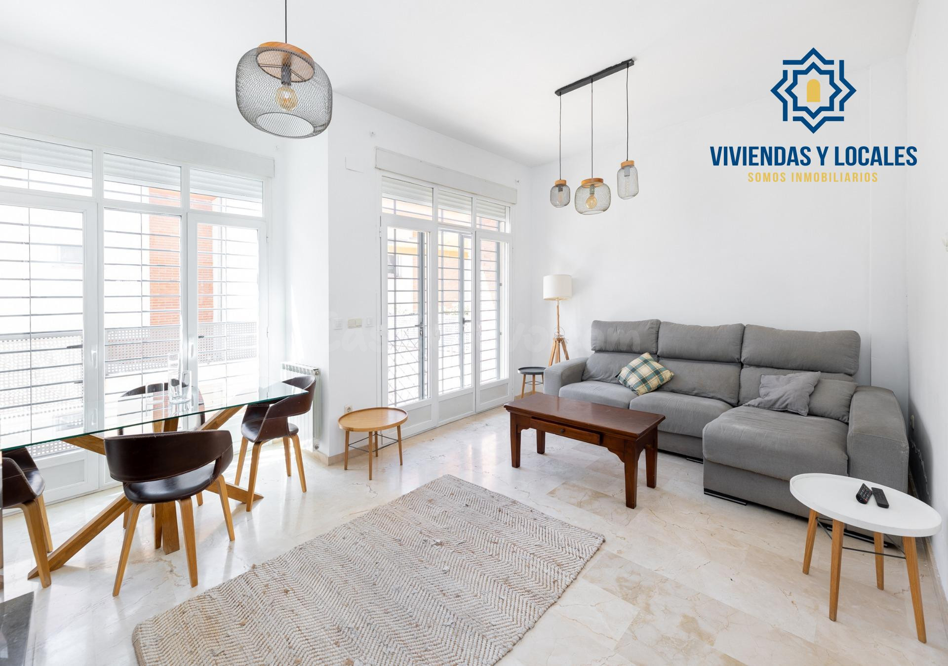 Casa Adosada Ideal en Urbanización con Piscina - foto 4
