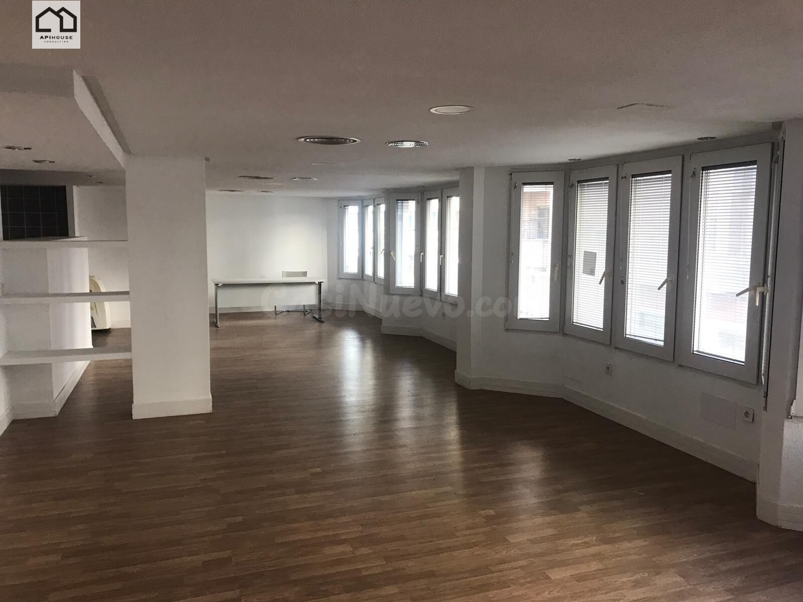 Oportunidad de Inversión en Torrevieja: Oficinas con Potenci - foto 3