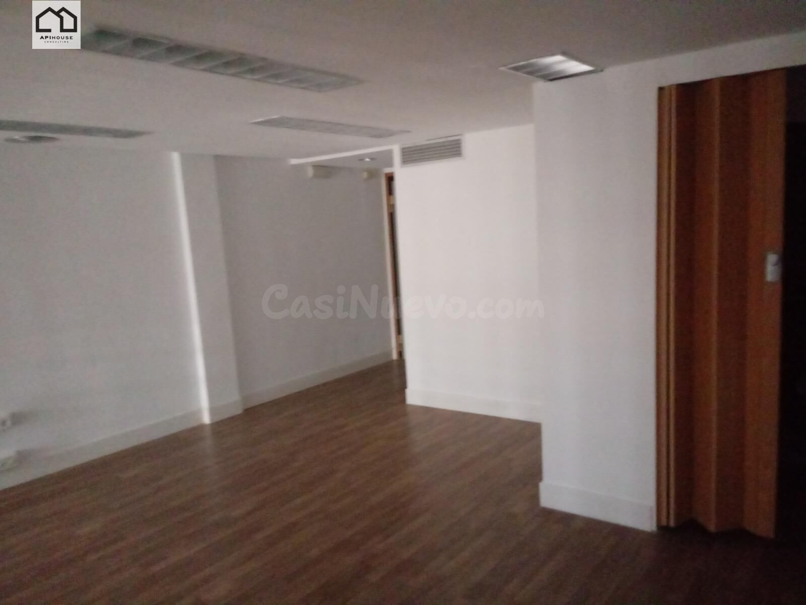 Oportunidad de Inversión en Torrevieja: Oficinas con Potenci - foto 4