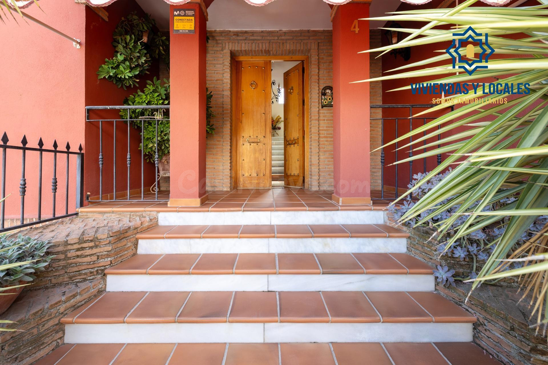 Preciosa casa en Ambros lista para entrar - foto 3
