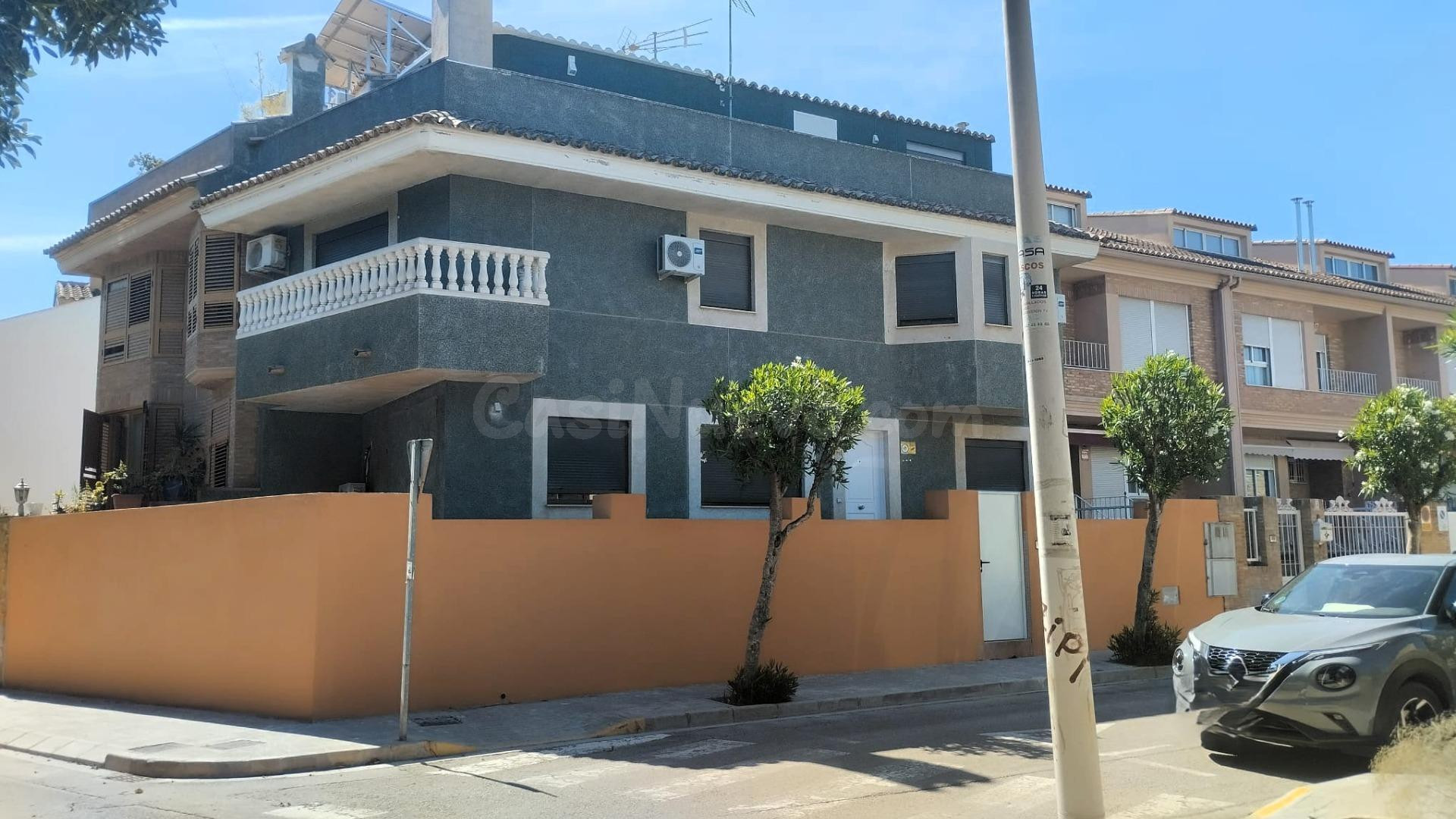 CHALET ADOSADO EN PICANYA - foto 4