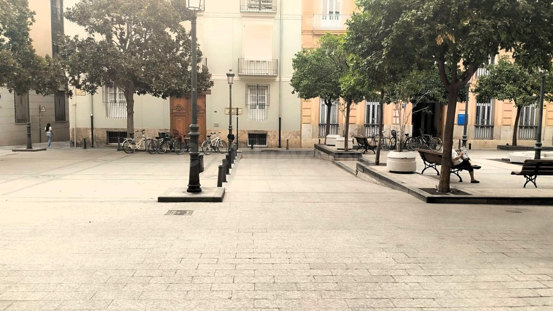 PISO EN CIUTAT VELLA - foto 4