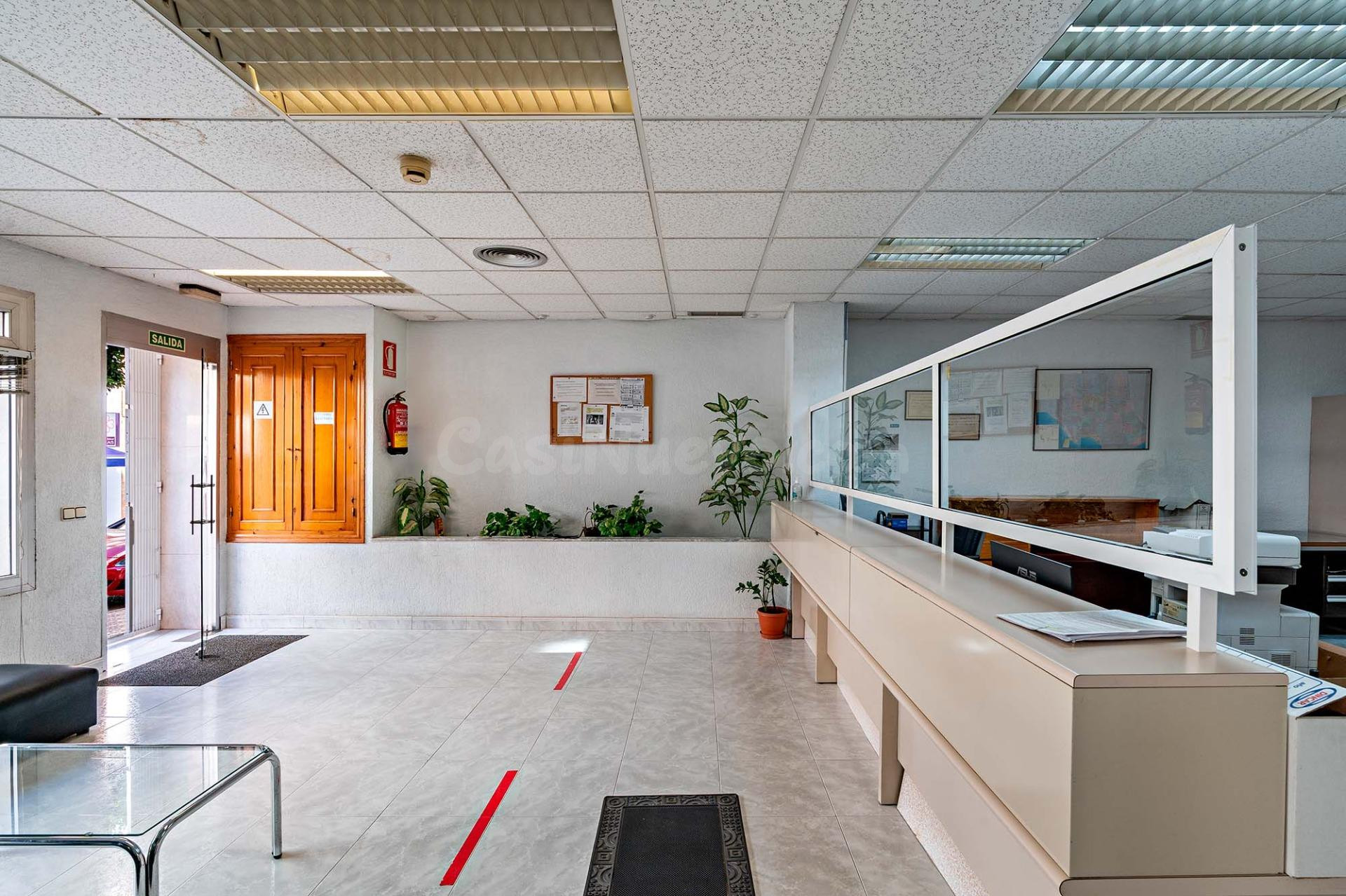 Local comercial en Santa Maria, ¡Invierte en tu negocio, inv - foto 2