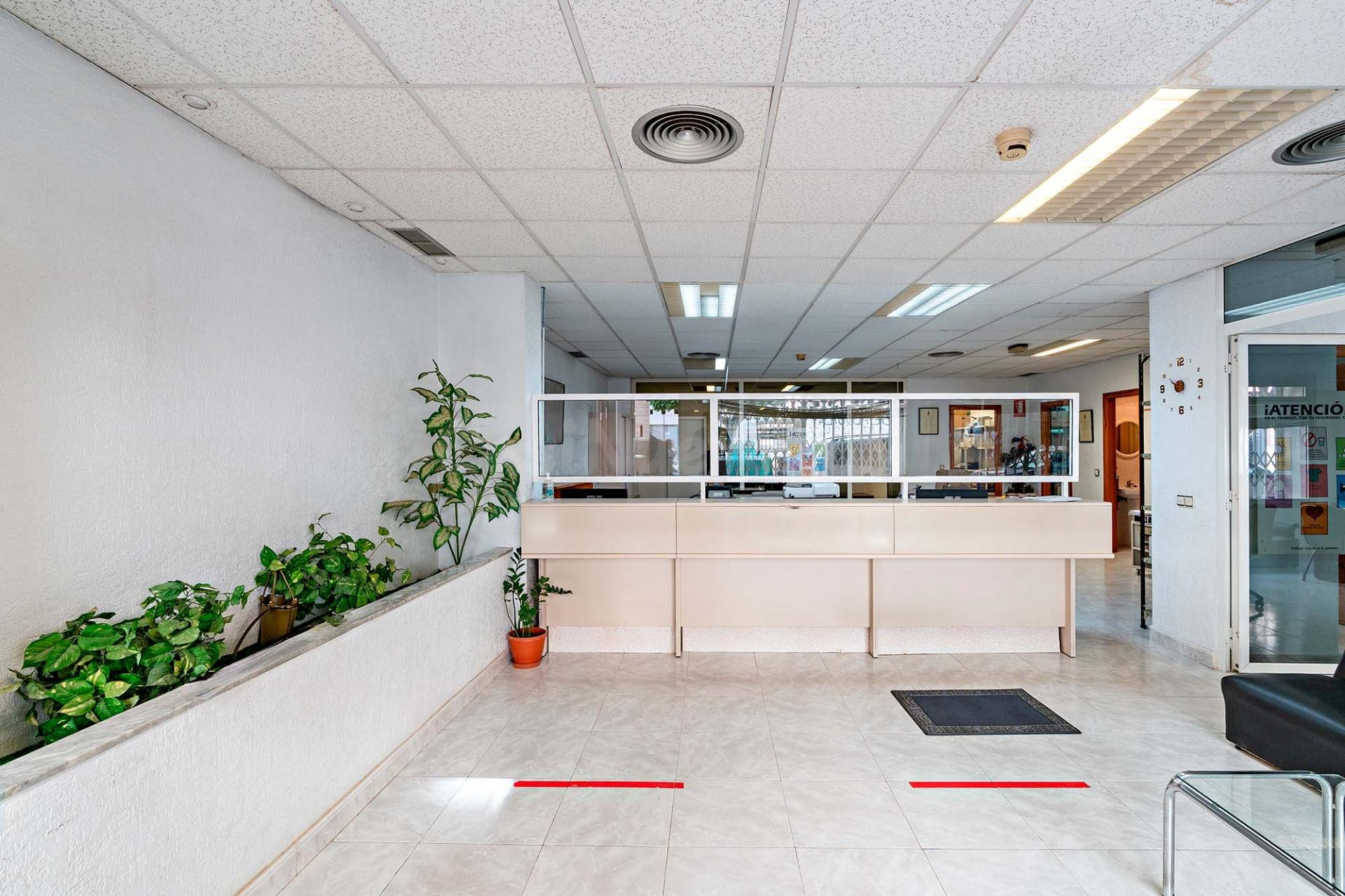 Local comercial en Santa Maria, ¡Invierte en tu negocio, inv - foto 3