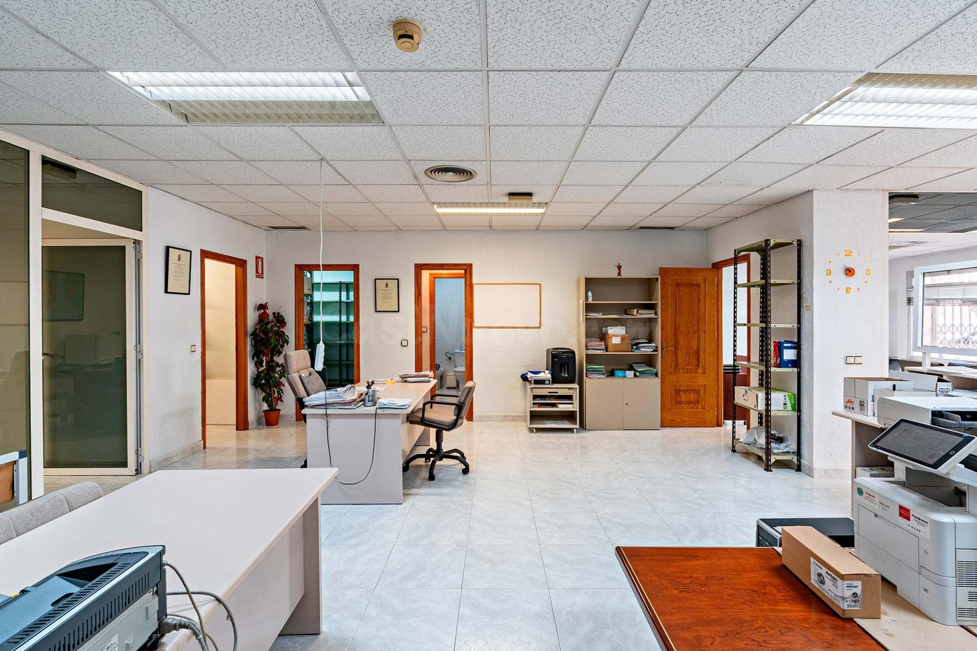 Local comercial en Santa Maria, ¡Invierte en tu negocio, inv - foto 4