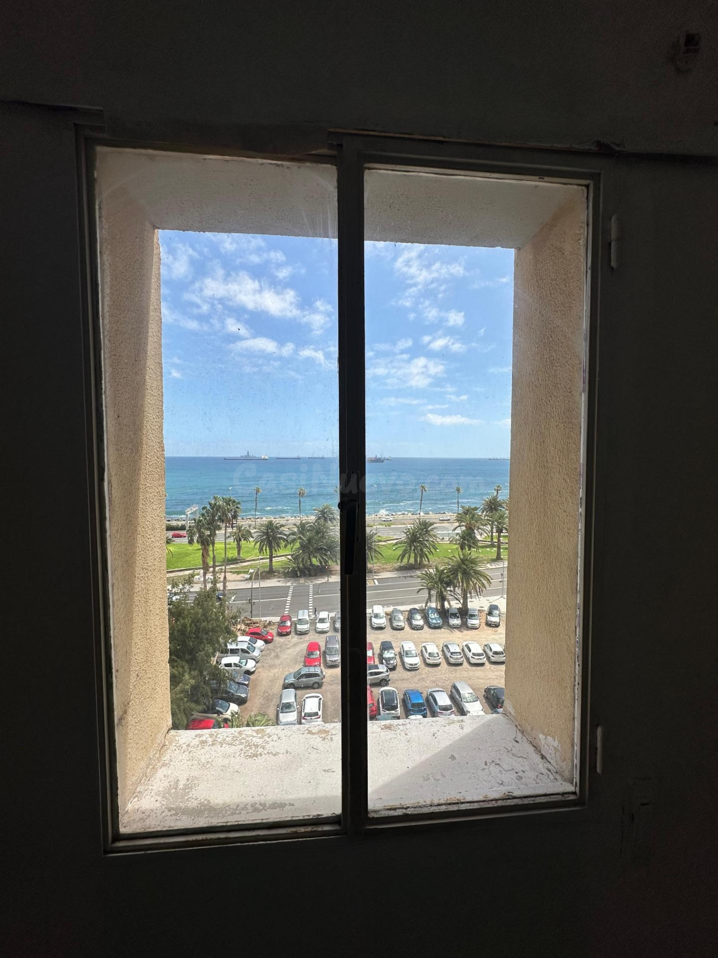Amplia vivienda a reformar con vistas al mar - foto 2